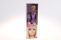 Barbie v třpytivých šatech