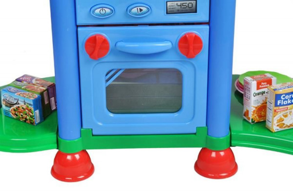 Dětská kuchyňka s funkčním vodovodem