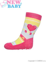 Kojenecké ponožky New Baby s ABS růžové se srdíčkem monday